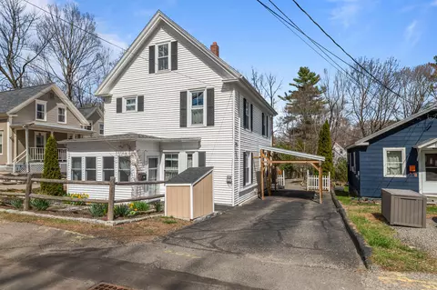 56 Lincoln Ave, Gardiner, ME 04345