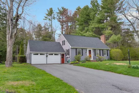 3 Brookside Dr, Cumberland, ME 04021