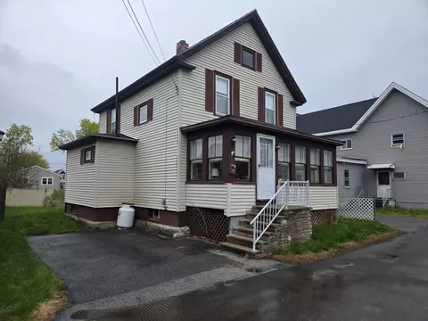 5 Doyle Ct, Brewer, ME 04412