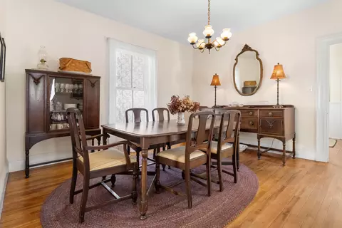 Dining - 17 High St, Vinalhaven, ME 04863 photo 3 of 4