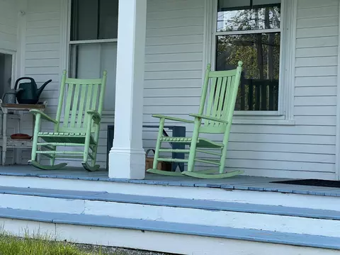 Exterior - 17 High St, Vinalhaven, ME 04863 photo 3 of 3
