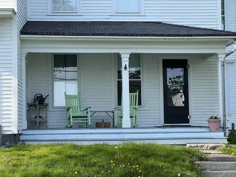 Exterior - 17 High St, Vinalhaven, ME 04863 photo 2 of 3
