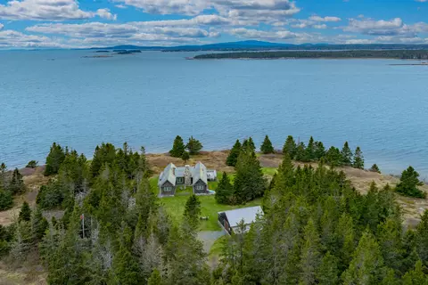 421 Petitmanan Point Rd, Steuben, ME 04680
