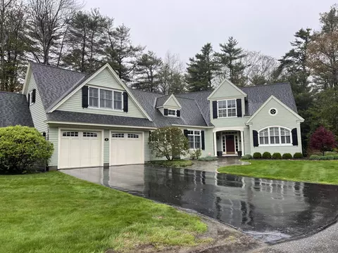 8 Winslow Ln, Kennebunkport, ME 04046
