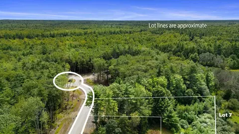 3 Dogwood Cir, Kennebunk, ME 04043