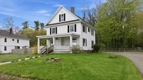 145 Dresden Ave, Gardiner, ME 04345