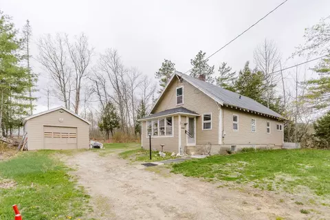22 Lyons Ln, Dixfield, ME 04224