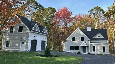 142 Main St, Kennebunkport, ME 04046