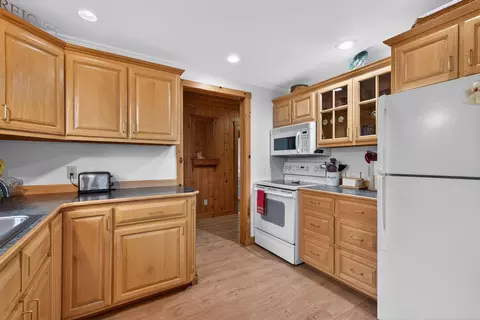 Kitchen - 276 Middle Rd, Dresden, ME 04342 photo 4 of 4