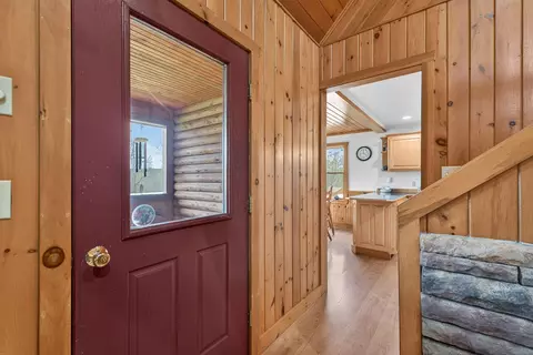 Entry Way - 276 Middle Rd, Dresden, ME 04342 photo 1 of 7
