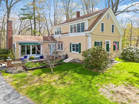 251 Cedar Grove Rd, Dresden, ME 04342