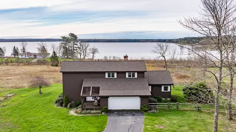 24 Fort Point Cove Rd, Stockton Springs, ME 04981