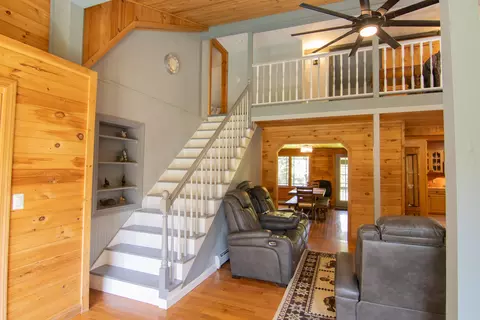 Entry Way - 74 Pinetree Rd, Brewer, ME 04412 photo 5 of 13