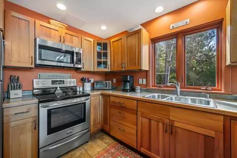 Kitchen - 5 Brittany Rd, Eustis, ME 04936 photo 5 of 6