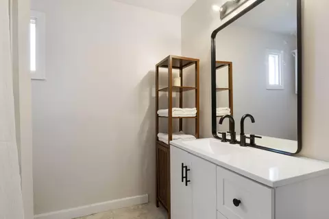 Bath - 35 Longmeadow Dr, Gorham, ME 04038 photo 1 of 2