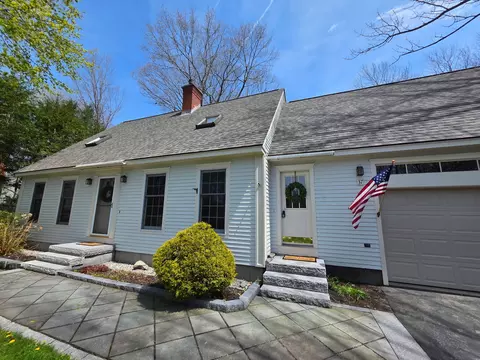 37 Shelby Ln, South Portland, ME 04106