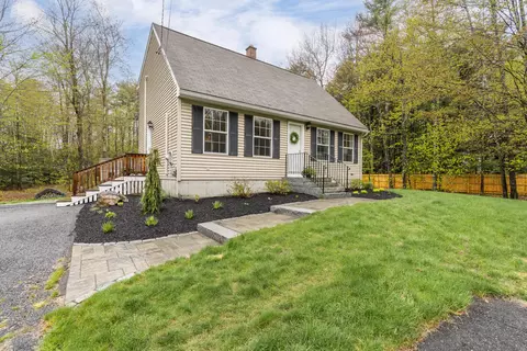 76 Orchard Rd, Cumberland, ME 04021