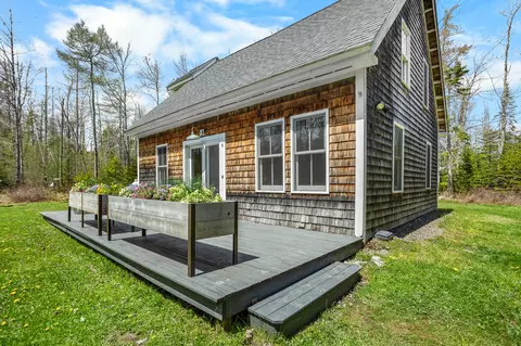 1428 Main Rd, Islesboro, ME 04848