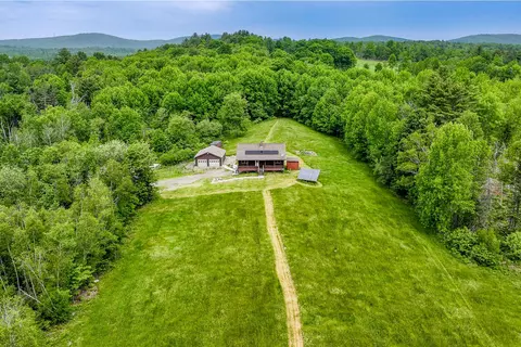32 Penny Royal Ln, Jackson, ME 04921