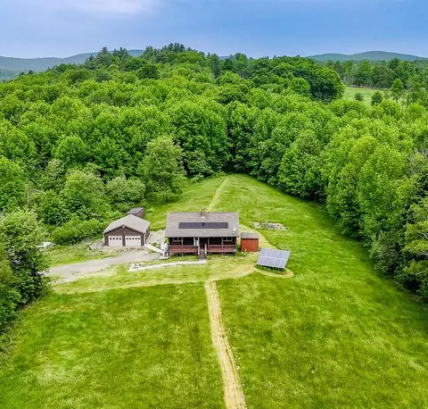 32 Penny Royal Ln, Jackson, ME 04921