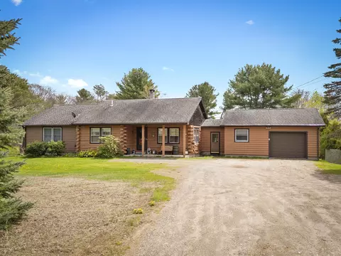 2959 Camden Rd, Warren, ME 04864