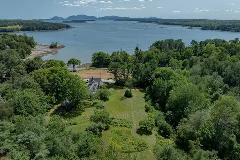 72 Harbor View Dr, Sullivan, ME 04664