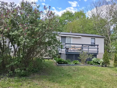 1 Ritas Ln, Fairfield, ME 04937