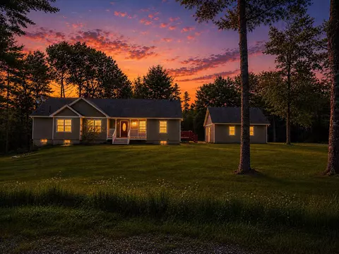 25 Kennel Brook Dr, Lamoine, ME 04605