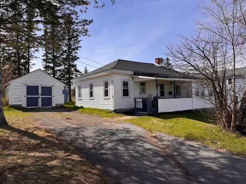 23 Pleasant St, Limestone, ME 04750