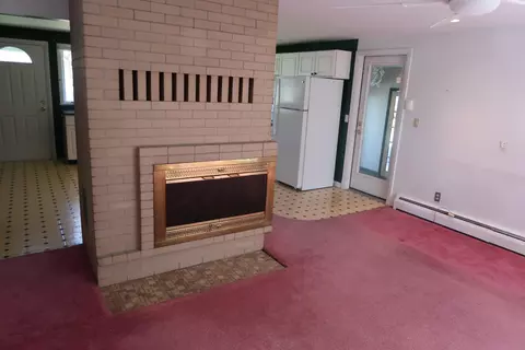 Living - 224 Eastern Ave, Augusta, ME 04330 photo 3 of 7