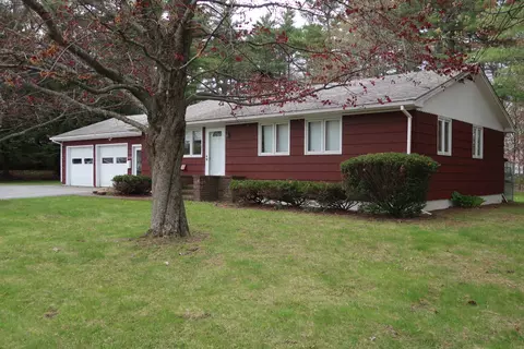 Exterior - 224 Eastern Ave, Augusta, ME 04330 photo 3 of 21