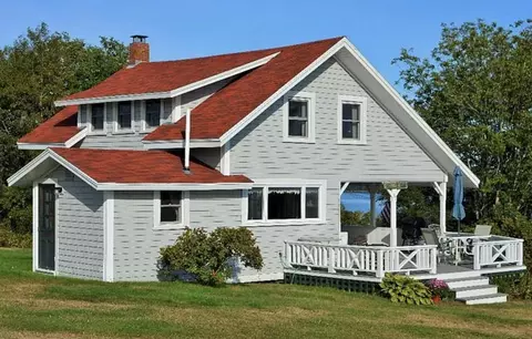 37 Thorburn Cottages Rd #3, Harpswell, ME 04079