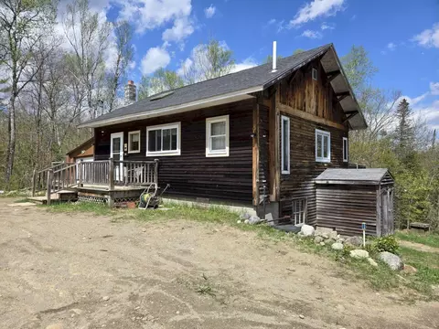 139 Carrabassett Rd, New Portland, ME 04961