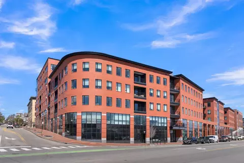 387 Commercial St #334, Portland, ME 04101