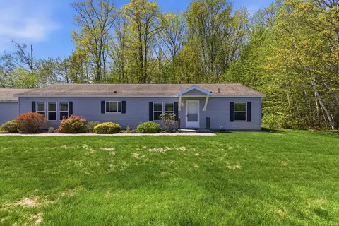 46 Caslyn Dr, Eliot, ME 03903
