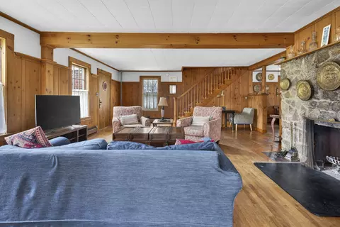 Living - 527 Pool St, Biddeford, ME 04005 photo 2 of 6