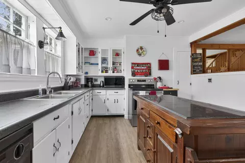 Kitchen - 527 Pool St, Biddeford, ME 04005 photo 5 of 7