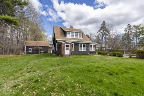 Exterior - 527 Pool St, Biddeford, ME 04005 photo 2 of 10