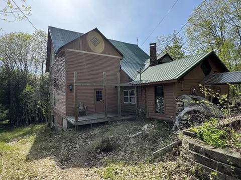 36 Van Buren Dr, Newfield, ME 04095