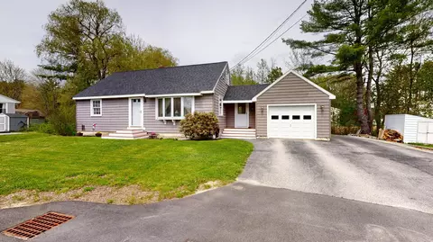 17 Orchard Cir, Lewiston, ME 04240