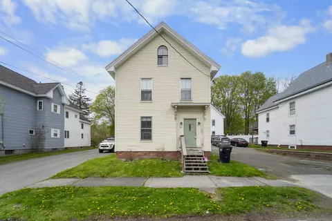 60 Fern St, Bangor, ME 04401