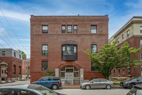 20 West St #3, Portland, ME 04102