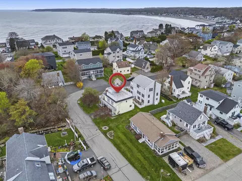 32 Parlin Rd, York, ME 03909