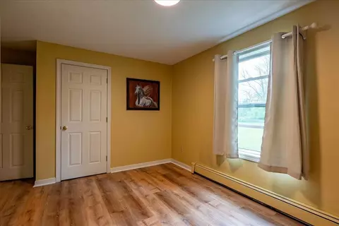 Bedroom - 11 Simon Rd, Waldoboro, ME 04572 photo 4 of 4