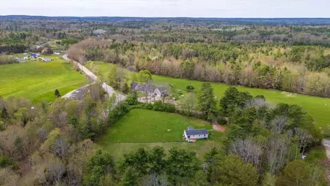 View/Area - 11 Simon Rd, Waldoboro, ME 04572 photo 2 of 4
