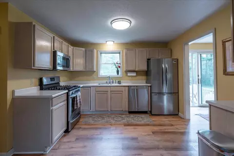 Kitchen - 11 Simon Rd, Waldoboro, ME 04572 photo 1 of 4
