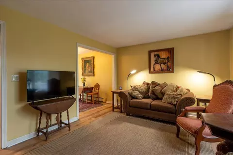 Living - 11 Simon Rd, Waldoboro, ME 04572 photo 2 of 3