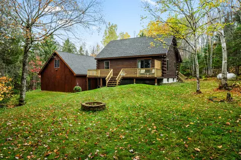 3 Wick Up Ln, Sandy River Plt, ME 04970