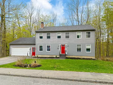 34 Wildwood Rd, Augusta, ME 04330