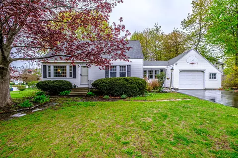 62 Plymouth Rd, South Portland, ME 04106